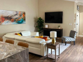 Alluring Luxury Oasis, Modern Comfort & Relaxation